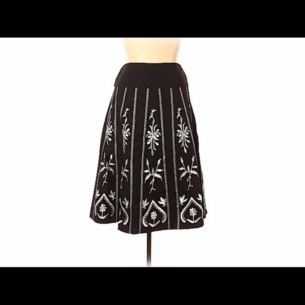 Dialogue Women's Skirt Fully Lined  Embroidered